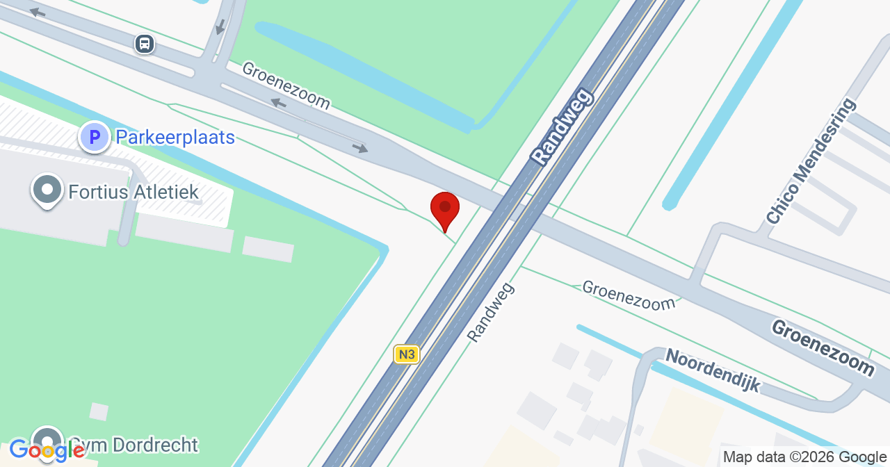 Kaart van het incident in Dordrecht met de aanrijroutes van de gealarmeerde eenheden