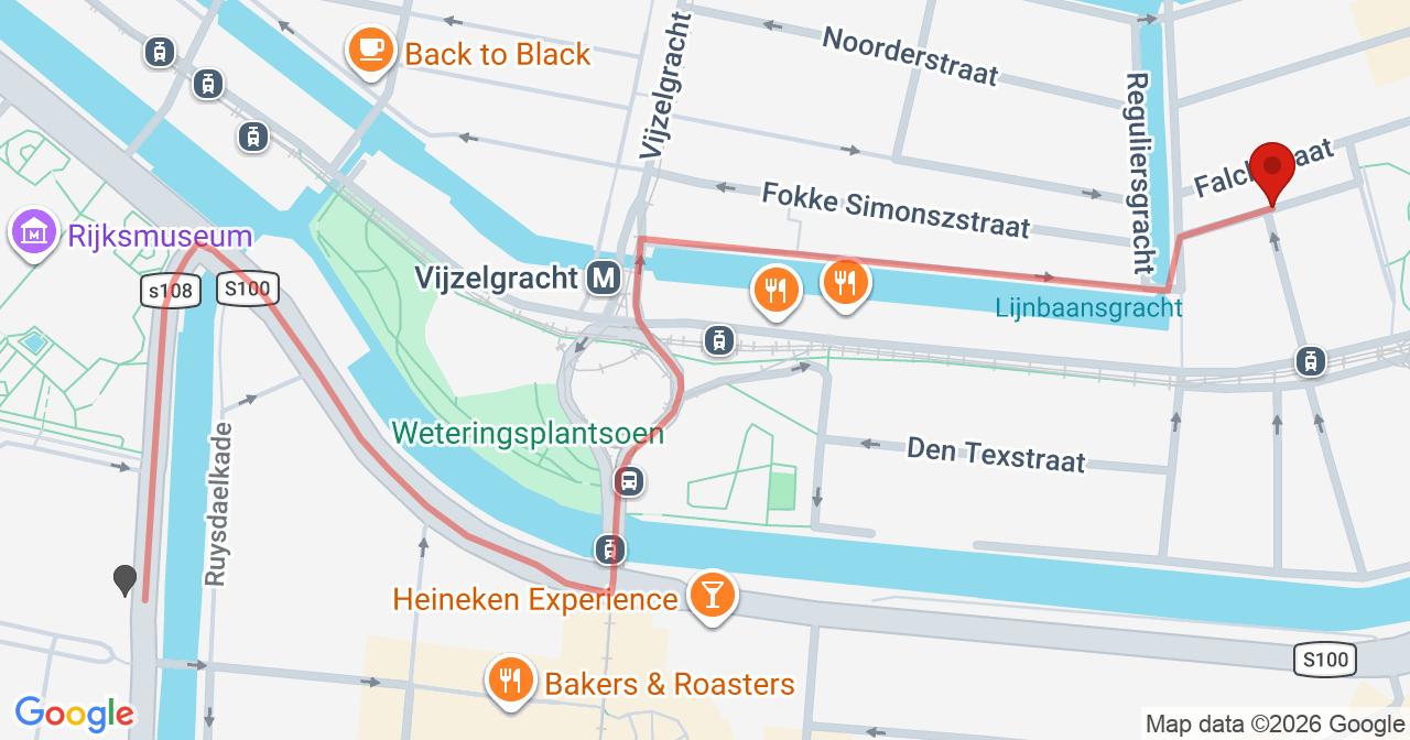 Kaart van het incident in Amsterdam met de aanrijroutes van de gealarmeerde eenheden