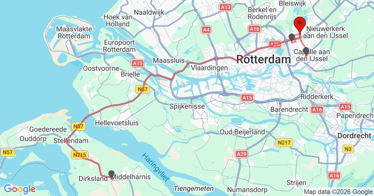 Kaart van het incident in Rotterdam met de aanrijroutes van de gealarmeerde eenheden