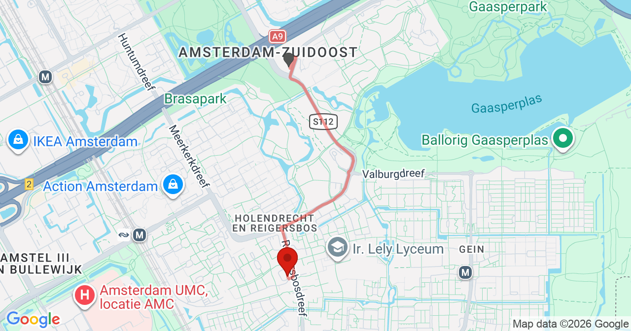 Kaart van het incident in Amsterdam met de aanrijroutes van de gealarmeerde eenheden