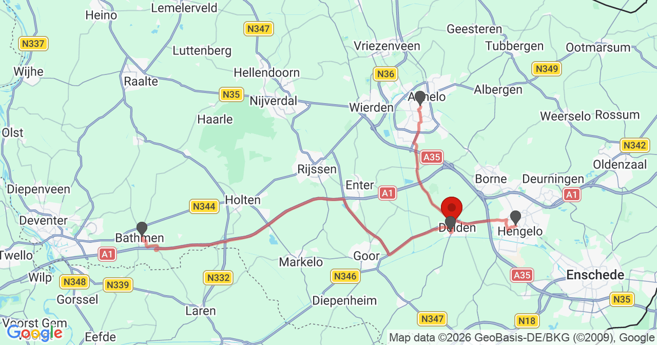 Kaart van het incident in Delden met de aanrijroutes van de gealarmeerde eenheden