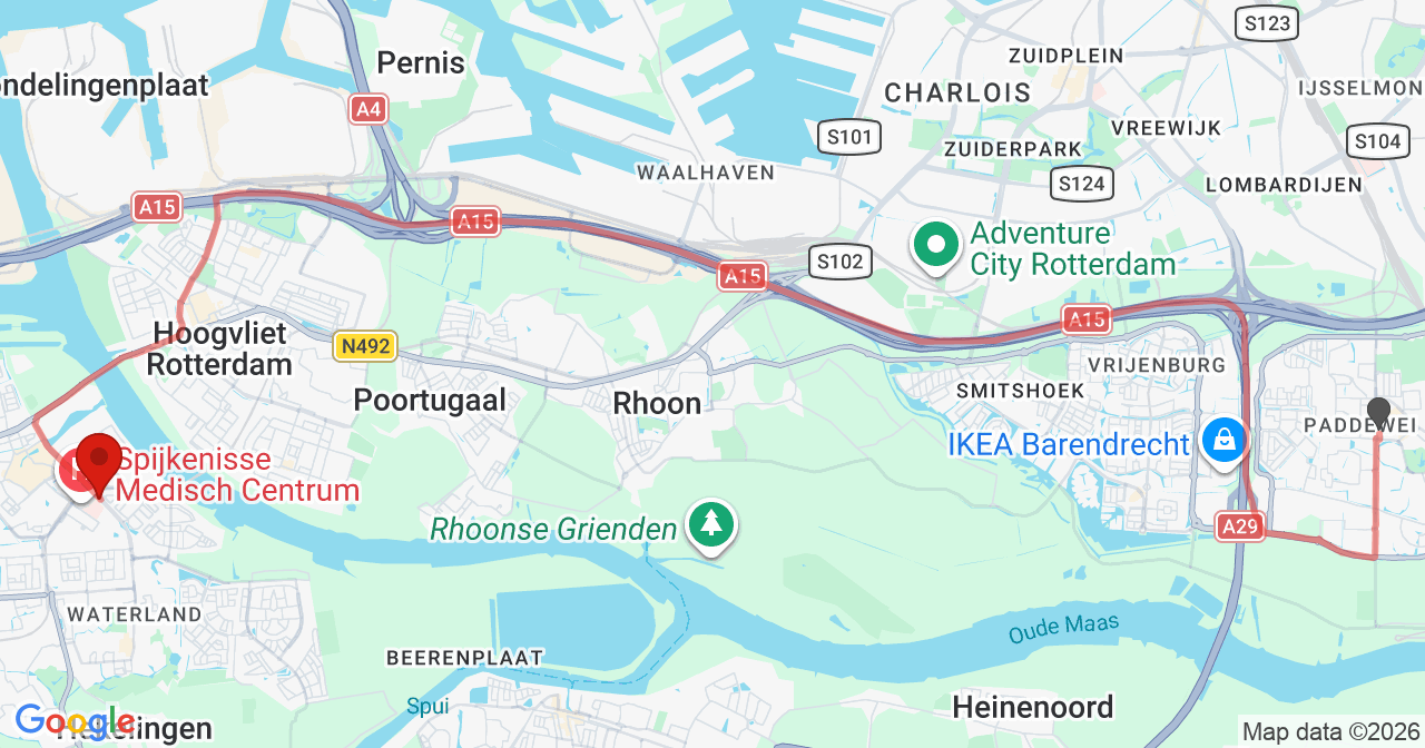 Kaart van het incident in Spijkenisse met de aanrijroutes van de gealarmeerde eenheden