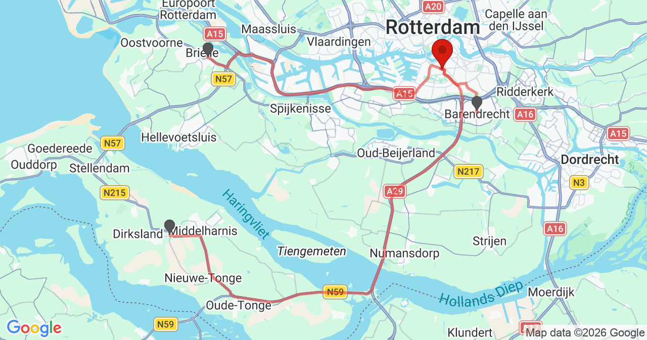 Kaart van het incident in Rotterdam met de aanrijroutes van de gealarmeerde eenheden