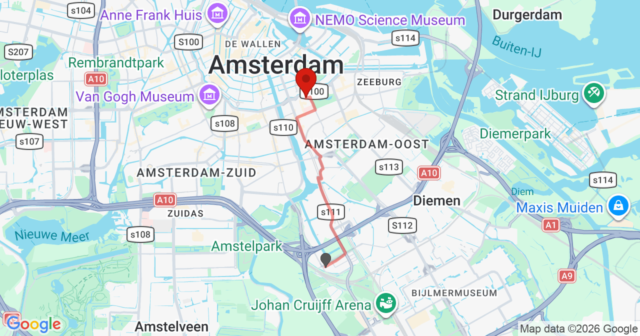 Kaart van het incident in Amsterdam met de aanrijroutes van de gealarmeerde eenheden