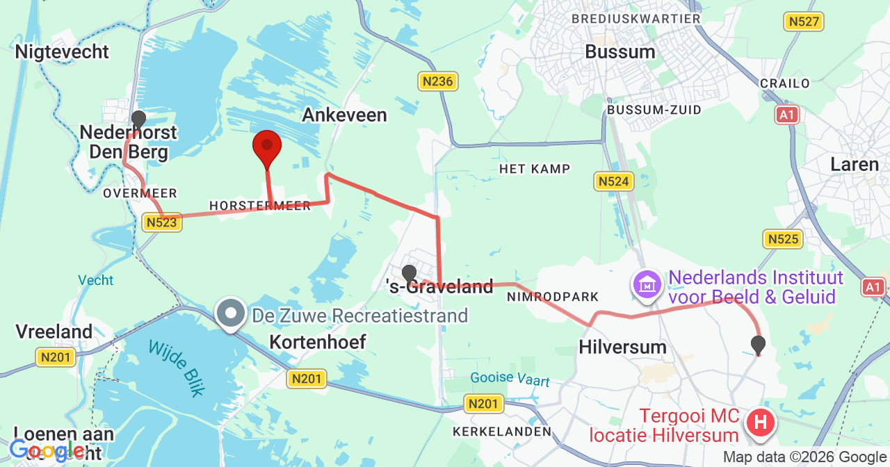 Kaart van het incident in Nederhorst den Berg met de aanrijroutes van de gealarmeerde eenheden