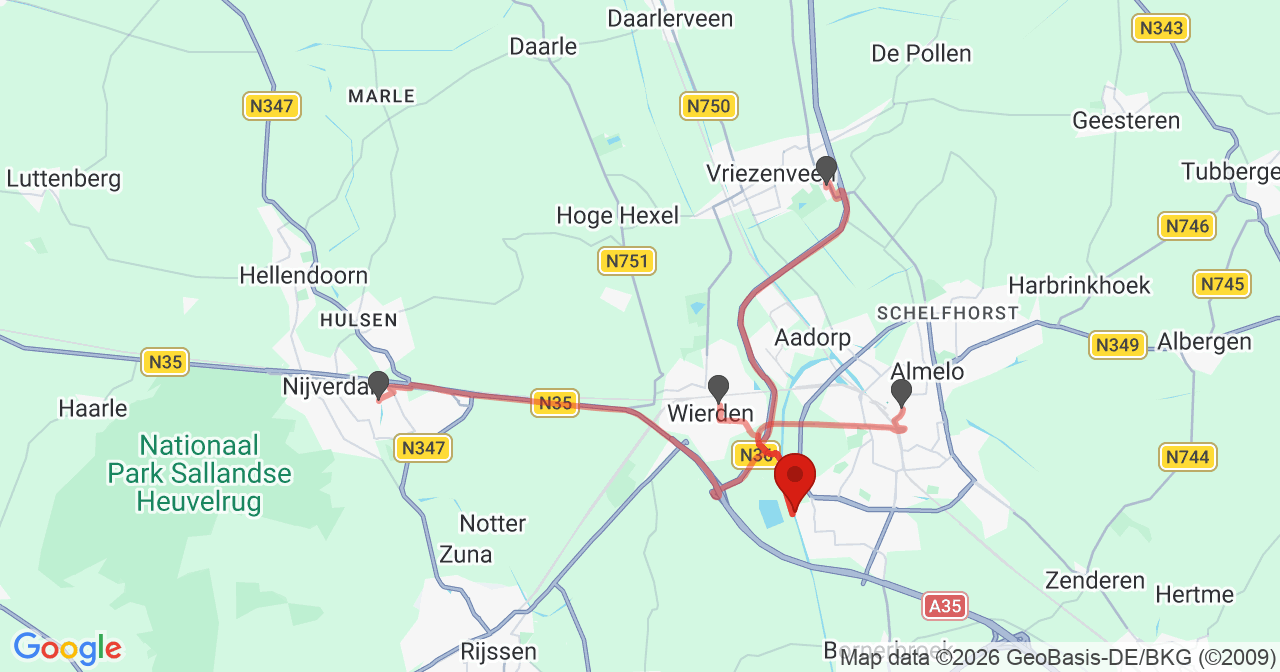 Kaart van het incident in Almelo met de aanrijroutes van de gealarmeerde eenheden