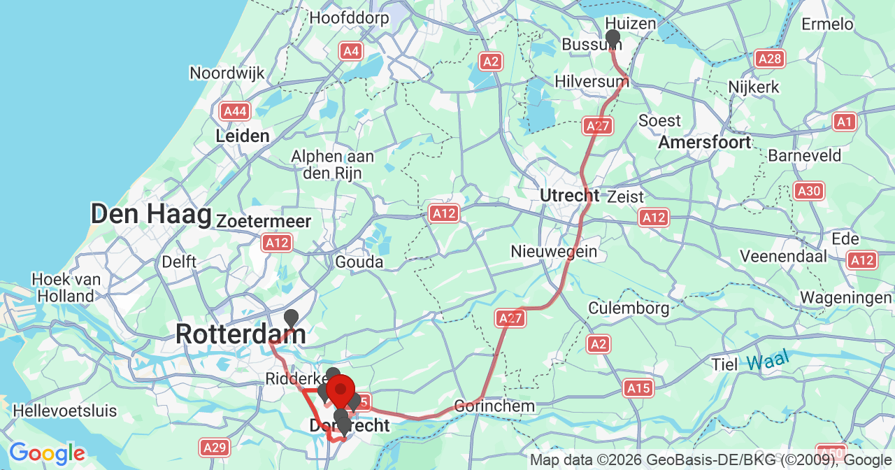 Kaart van het incident in Papendrecht met de aanrijroutes van de gealarmeerde eenheden