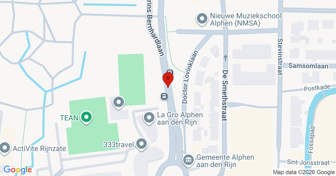 Kaart van het incident in Alphen aan den Rijn met de aanrijroutes van de gealarmeerde eenheden