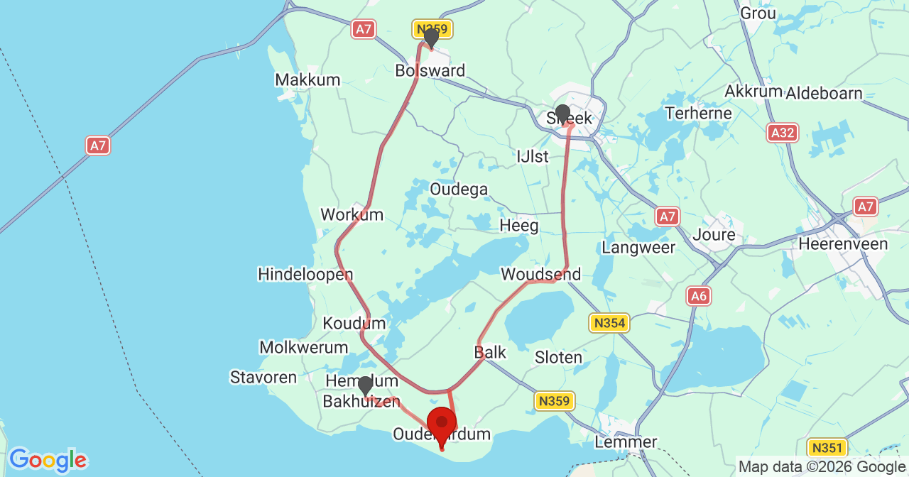 Kaart van het incident in Oudemirdum met de aanrijroutes van de gealarmeerde eenheden