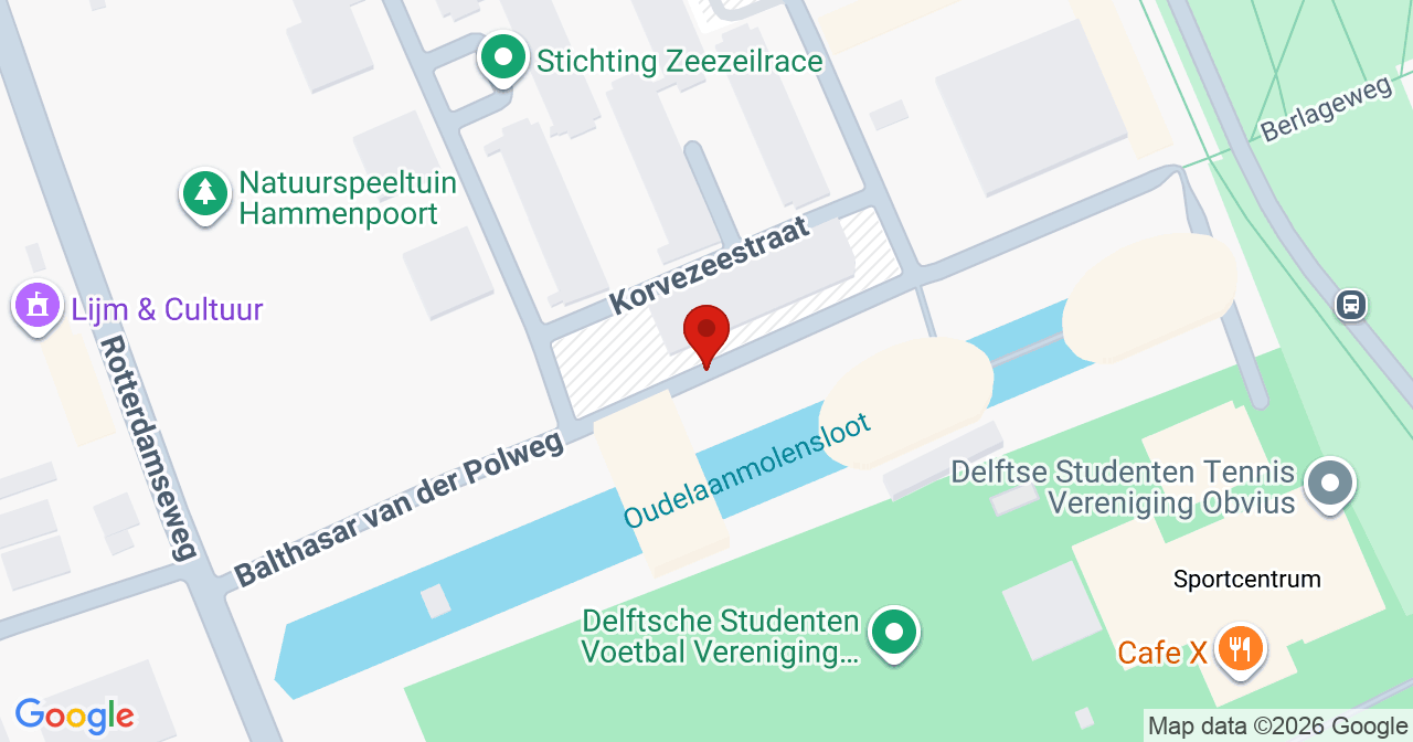 Kaart van het incident in Delft met de aanrijroutes van de gealarmeerde eenheden