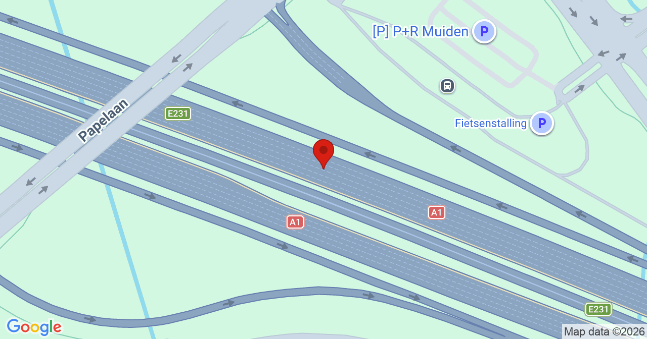 Kaart van het incident in Muiden met de aanrijroutes van de gealarmeerde eenheden