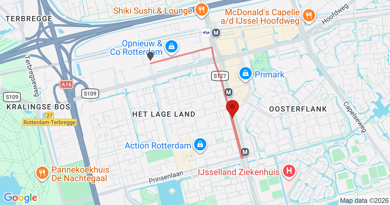 Kaart van het incident in Rotterdam met de aanrijroutes van de gealarmeerde eenheden