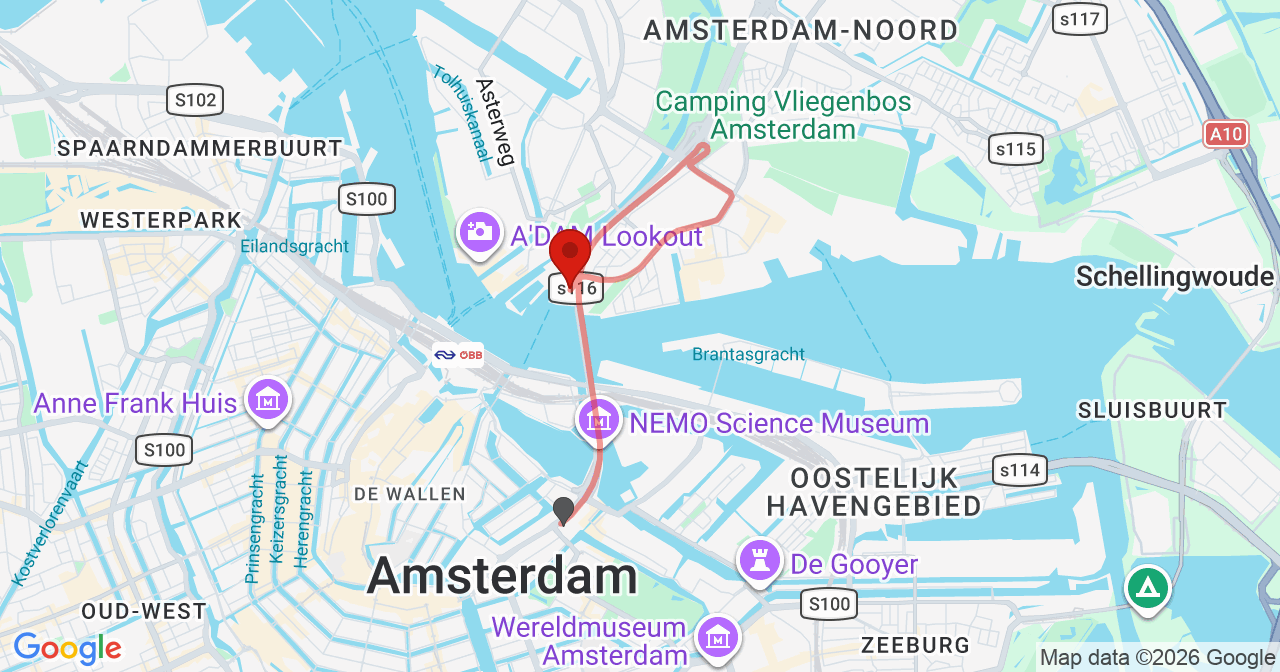 Kaart van het incident in Amsterdam met de aanrijroutes van de gealarmeerde eenheden