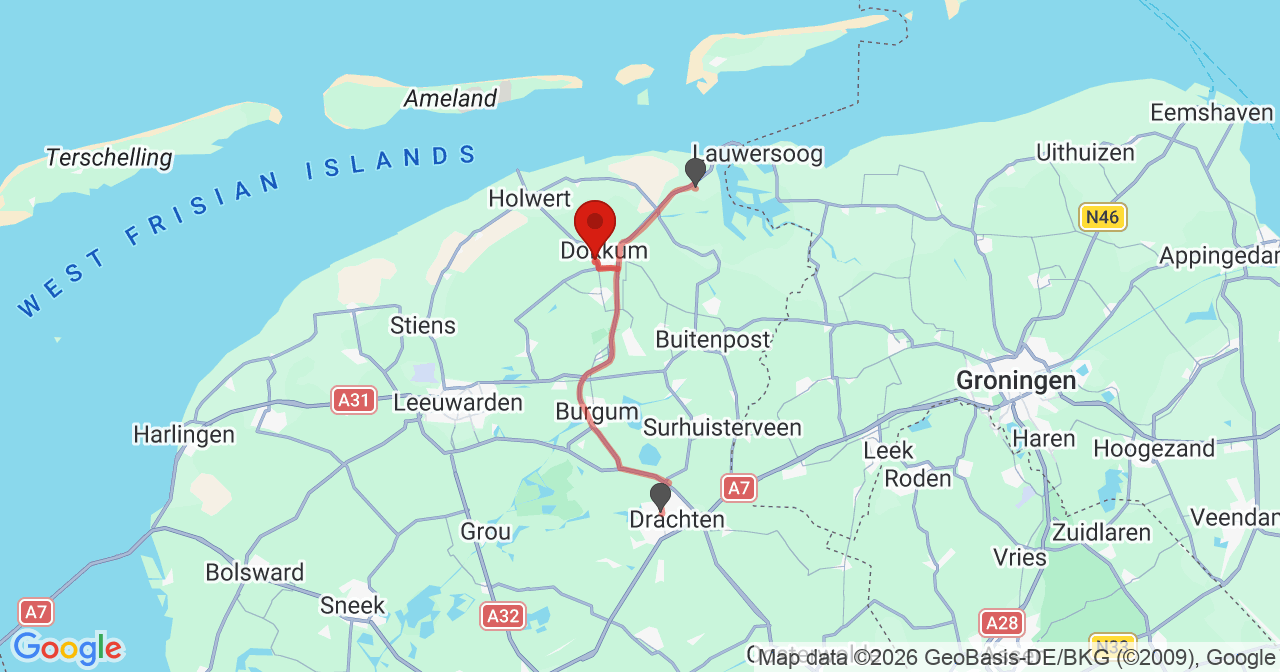 Kaart van het incident in Dokkum met de aanrijroutes van de gealarmeerde eenheden