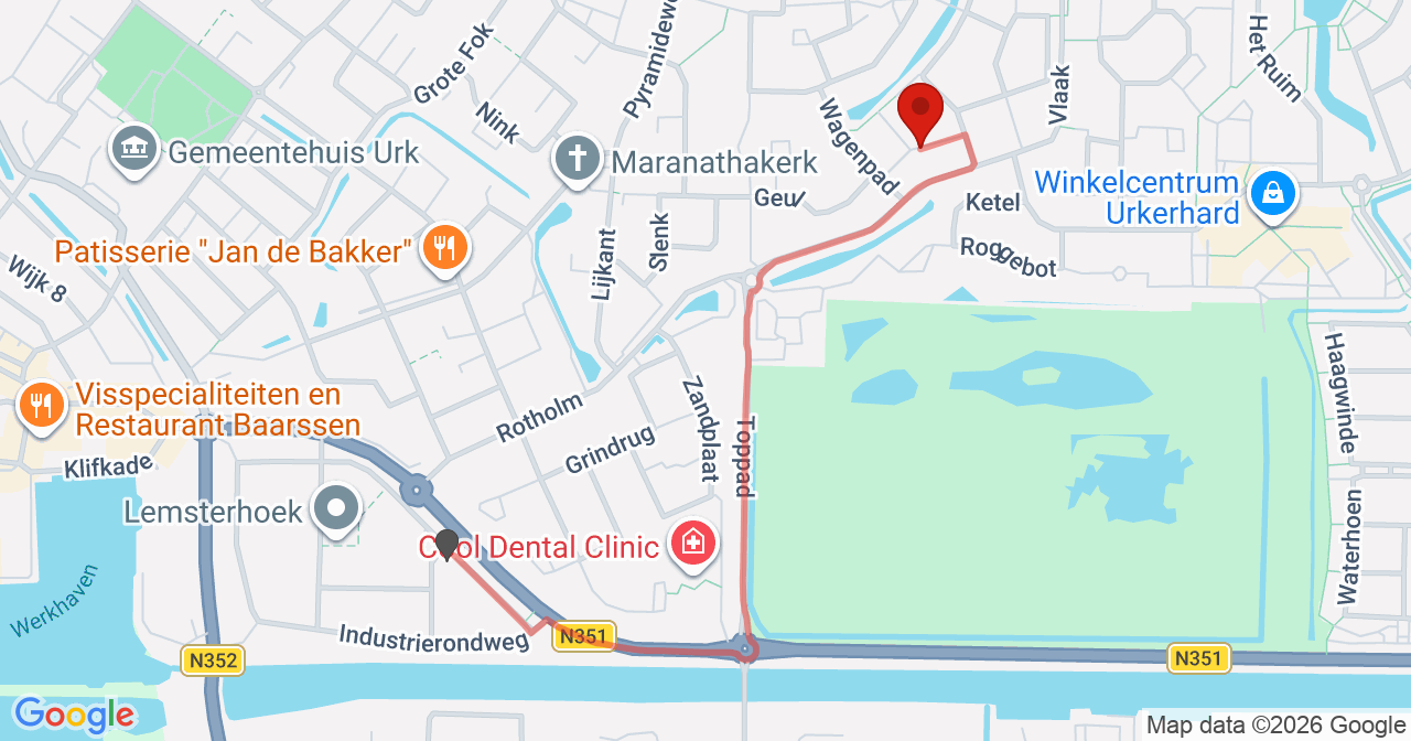 Kaart van het incident in Urk met de aanrijroutes van de gealarmeerde eenheden