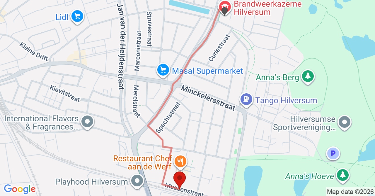 Kaart van het incident in Hilversum met de aanrijroutes van de gealarmeerde eenheden