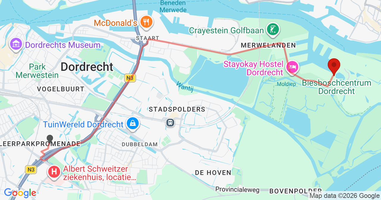 Kaart van het incident in Dordrecht met de aanrijroutes van de gealarmeerde eenheden