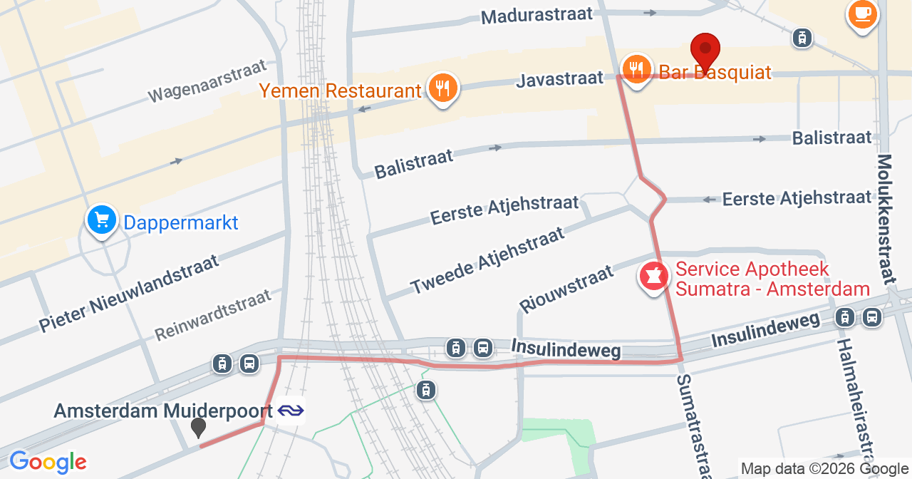 Kaart van het incident in Amsterdam met de aanrijroutes van de gealarmeerde eenheden