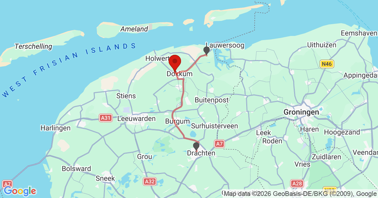Kaart van het incident in Dokkum met de aanrijroutes van de gealarmeerde eenheden
