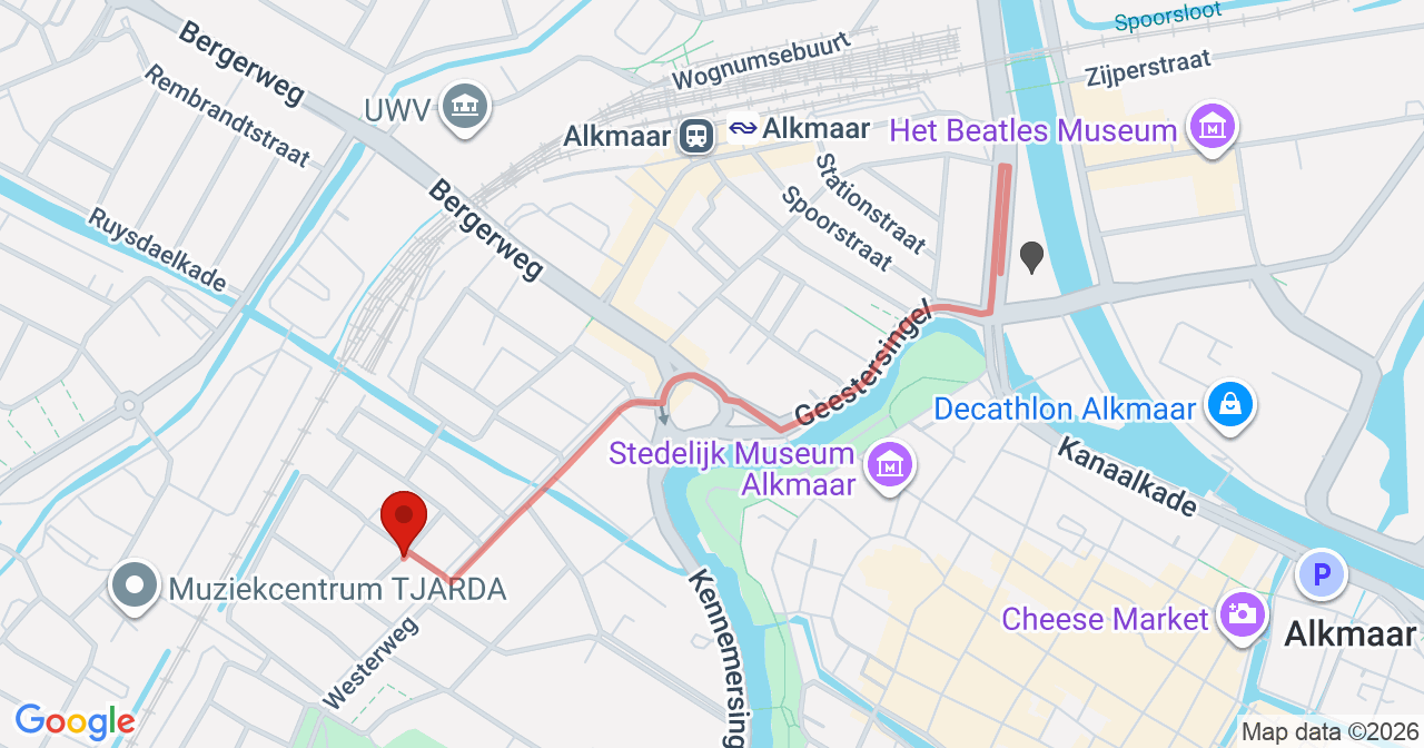Kaart van het incident in Alkmaar met de aanrijroutes van de gealarmeerde eenheden