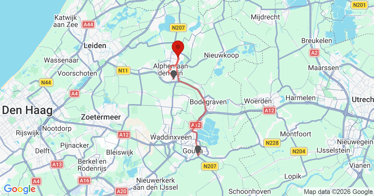 Kaart van het incident in Alphen aan den Rijn met de aanrijroutes van de gealarmeerde eenheden