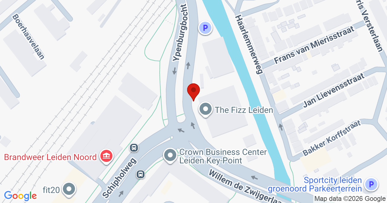 Kaart van het incident in Leiden met de aanrijroutes van de gealarmeerde eenheden