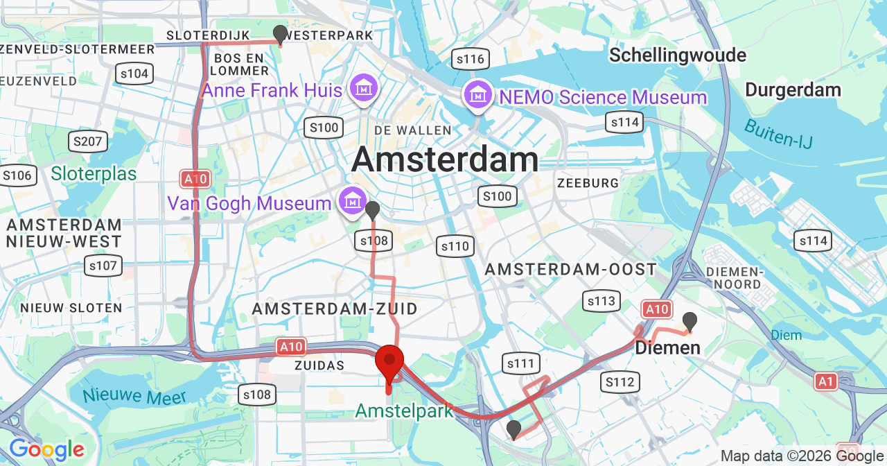 Kaart van het incident in Amsterdam met de aanrijroutes van de gealarmeerde eenheden