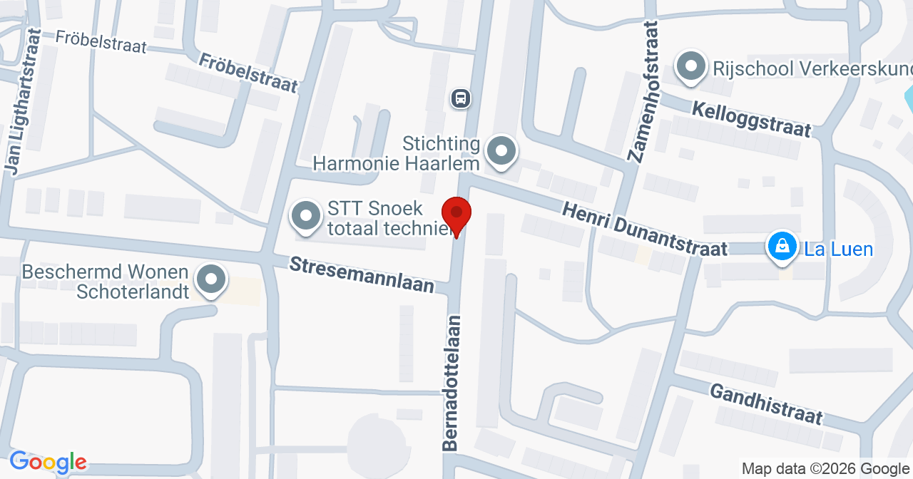 Kaart van het incident in Haarlem met de aanrijroutes van de gealarmeerde eenheden