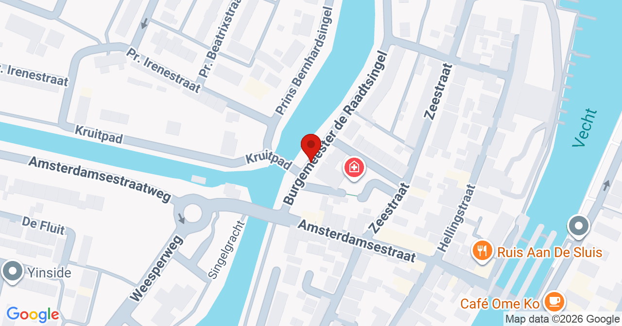 Kaart van het incident in Muiden met de aanrijroutes van de gealarmeerde eenheden