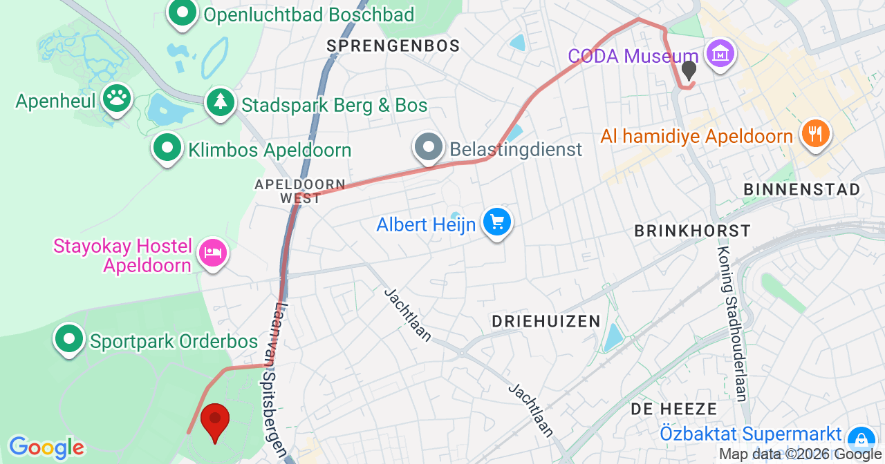 Kaart van het incident in Apeldoorn met de aanrijroutes van de gealarmeerde eenheden