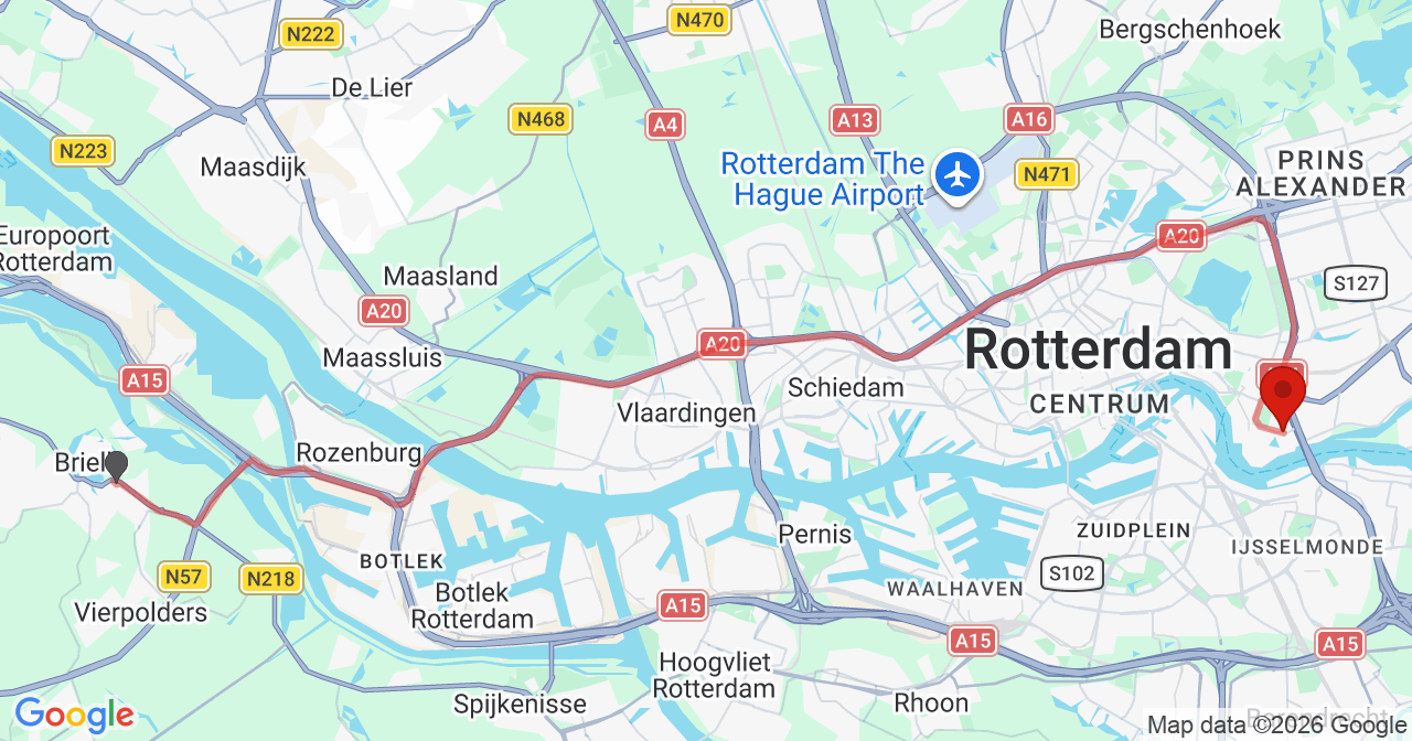 Kaart van het incident in Rotterdam met de aanrijroutes van de gealarmeerde eenheden
