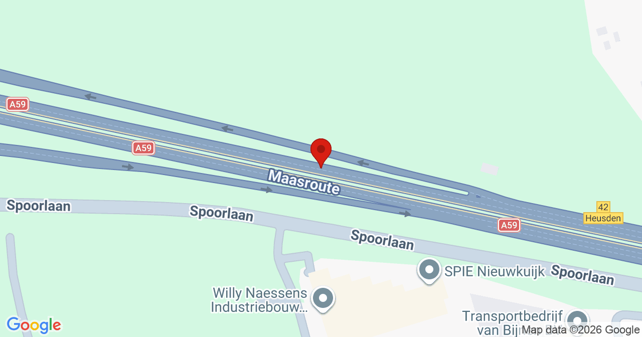 Kaart van het incident in Nieuwkuijk met de aanrijroutes van de gealarmeerde eenheden