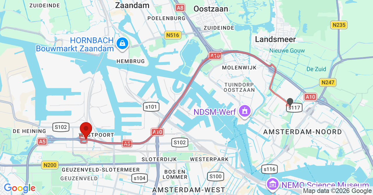 Kaart van het incident in Amsterdam met de aanrijroutes van de gealarmeerde eenheden