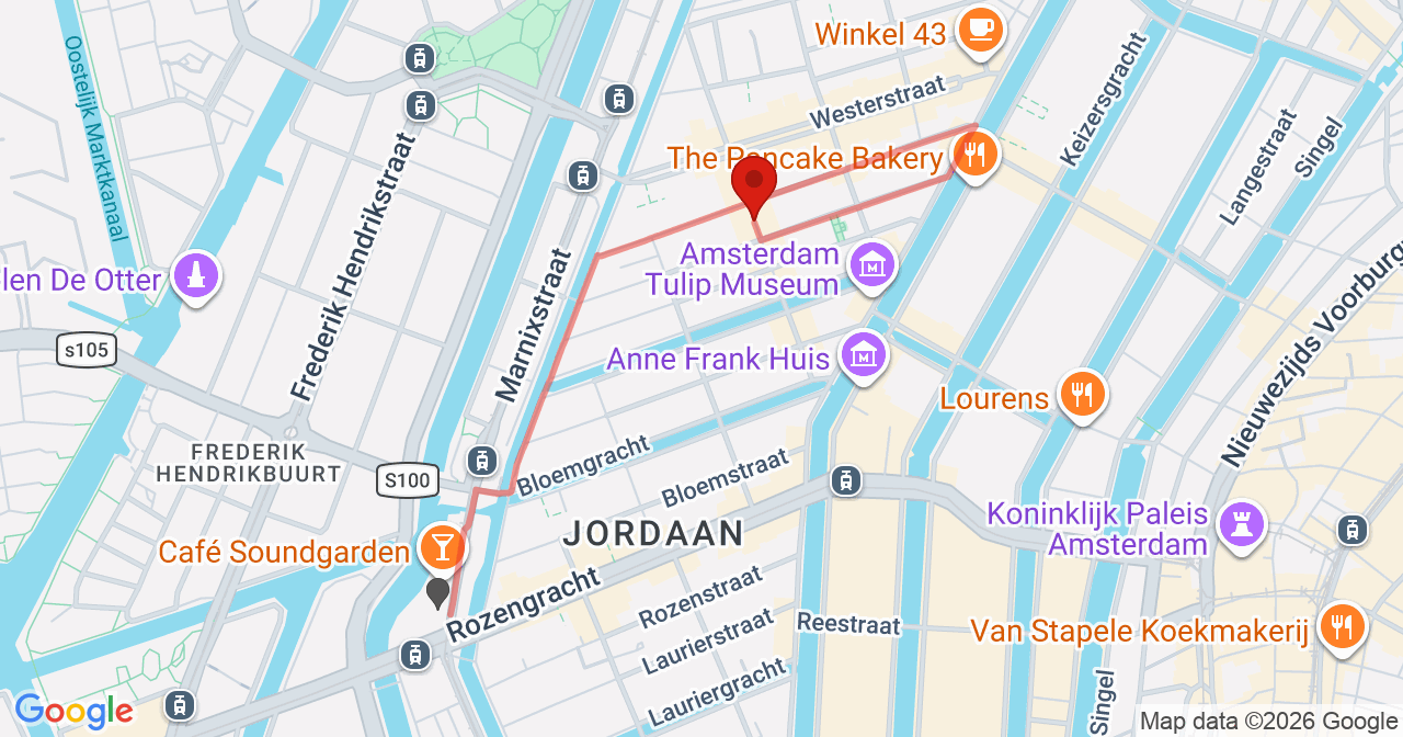 Kaart van het incident in Amsterdam met de aanrijroutes van de gealarmeerde eenheden