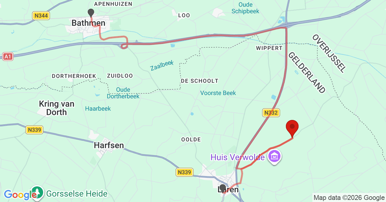 Kaart van het incident in Laren met de aanrijroutes van de gealarmeerde eenheden