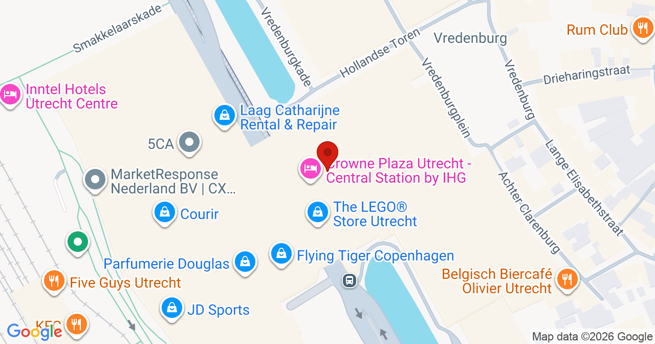Kaart van het incident in Utrecht met de aanrijroutes van de gealarmeerde eenheden
