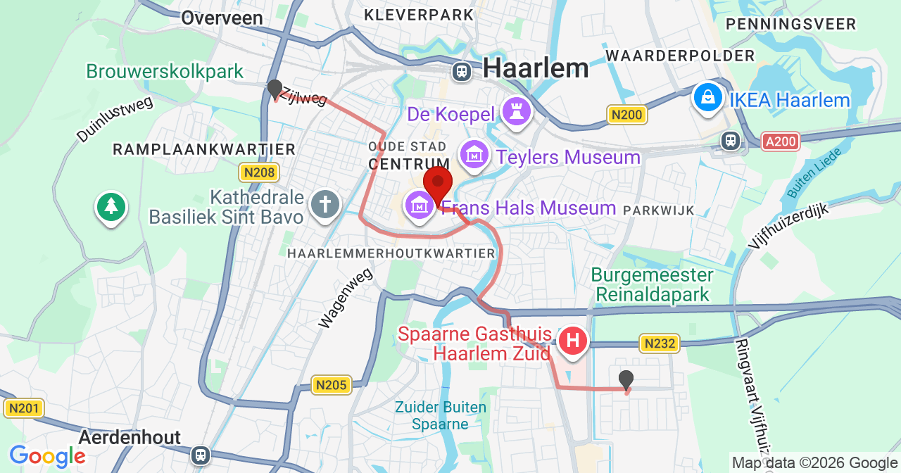 Kaart van het incident in Haarlem met de aanrijroutes van de gealarmeerde eenheden