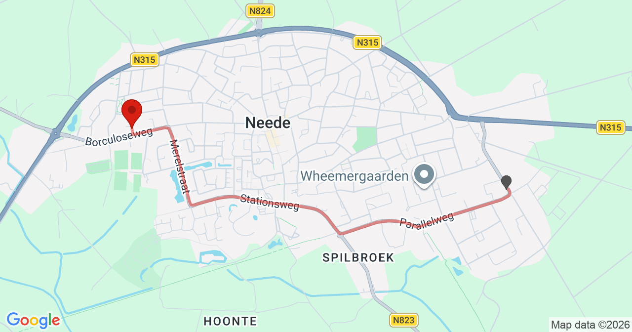 Kaart van het incident in Neede met de aanrijroutes van de gealarmeerde eenheden
