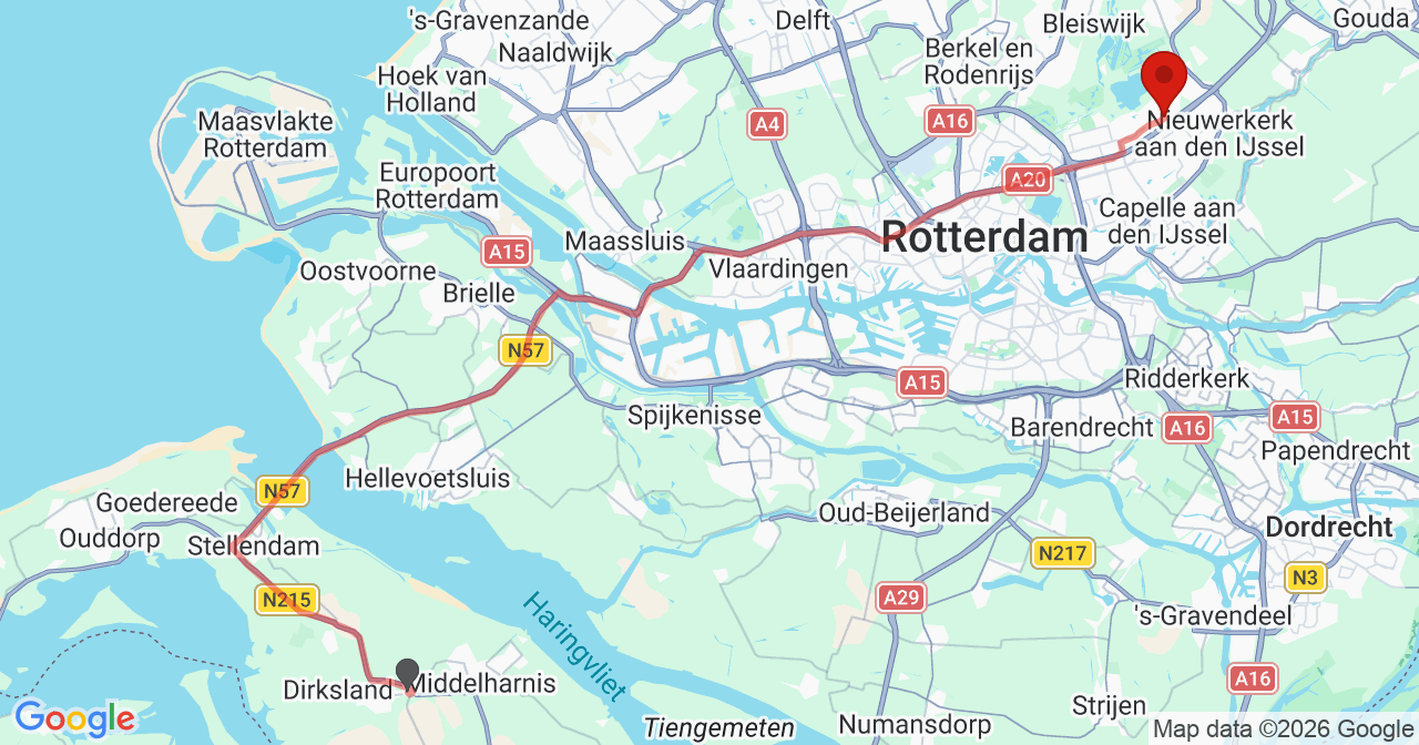 Kaart van het incident in Rotterdam met de aanrijroutes van de gealarmeerde eenheden
