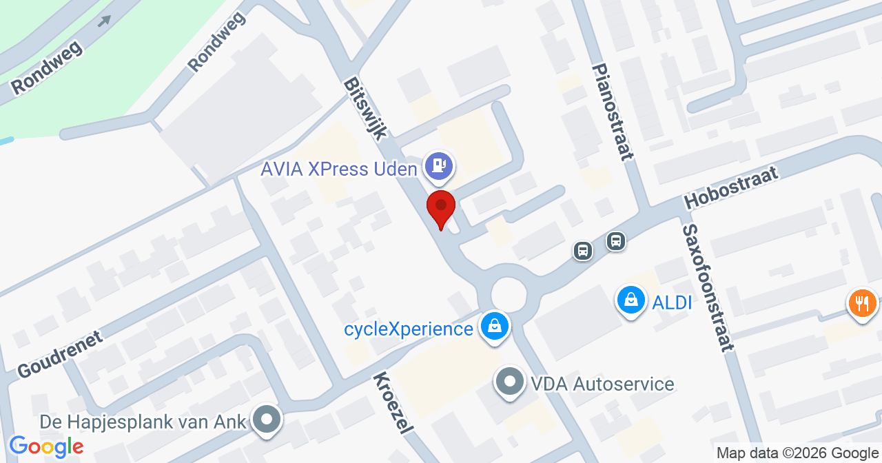 Kaart van het incident in Uden met de aanrijroutes van de gealarmeerde eenheden