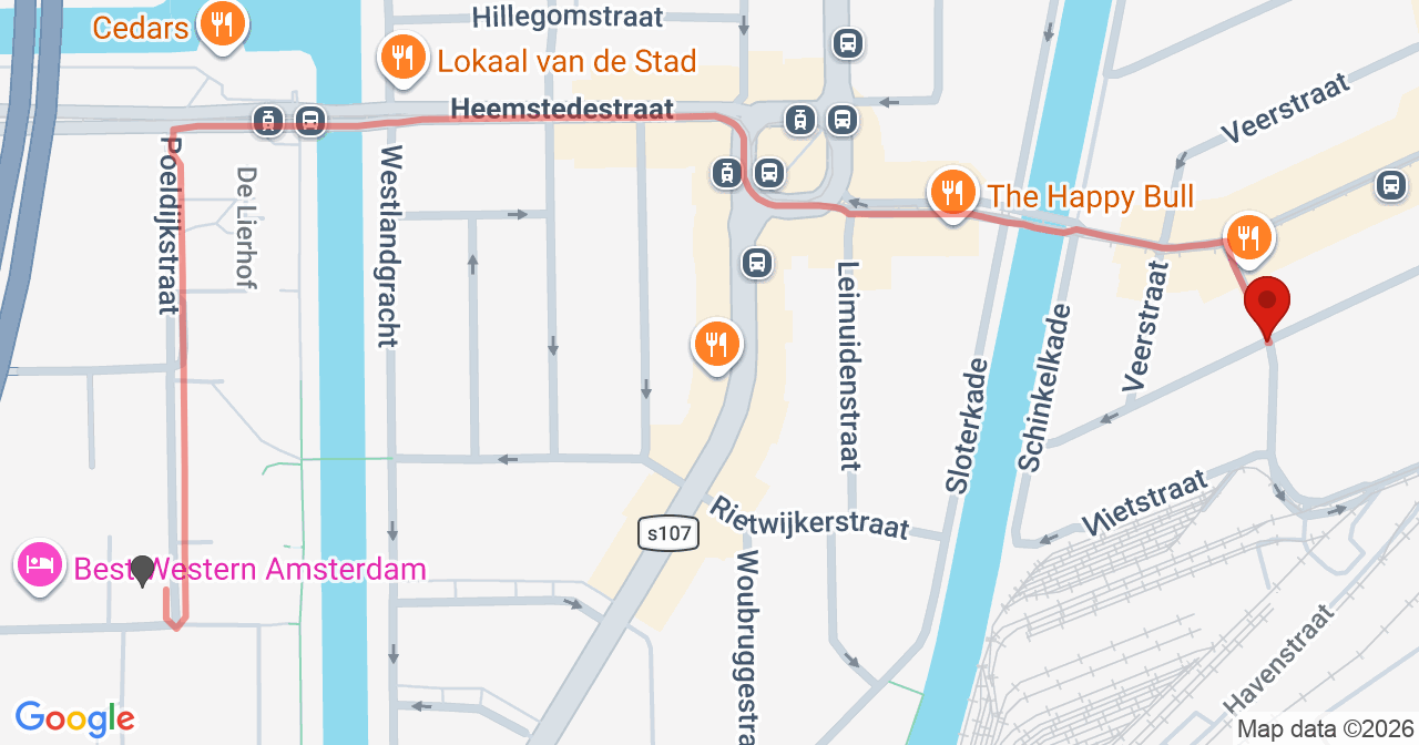 Kaart van het incident in Amsterdam met de aanrijroutes van de gealarmeerde eenheden