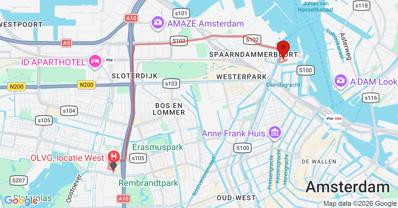 Kaart van het incident in Amsterdam met de aanrijroutes van de gealarmeerde eenheden