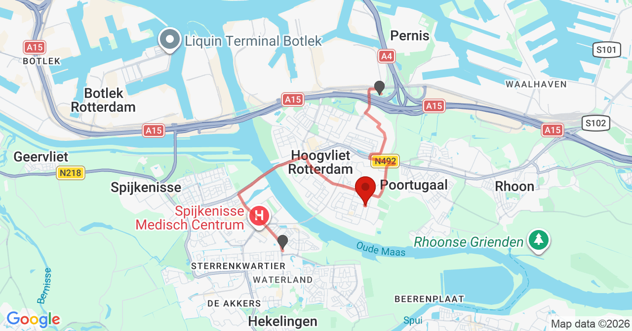 Kaart van het incident in Rotterdam met de aanrijroutes van de gealarmeerde eenheden