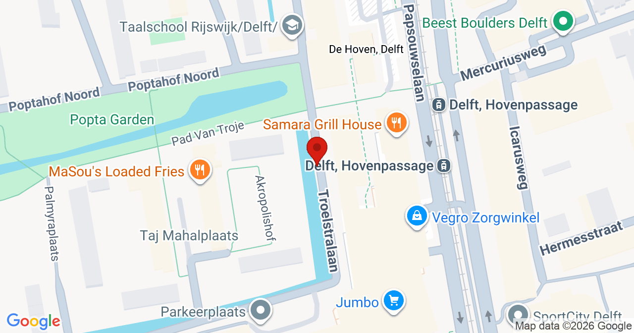 Kaart van het incident in Delft met de aanrijroutes van de gealarmeerde eenheden