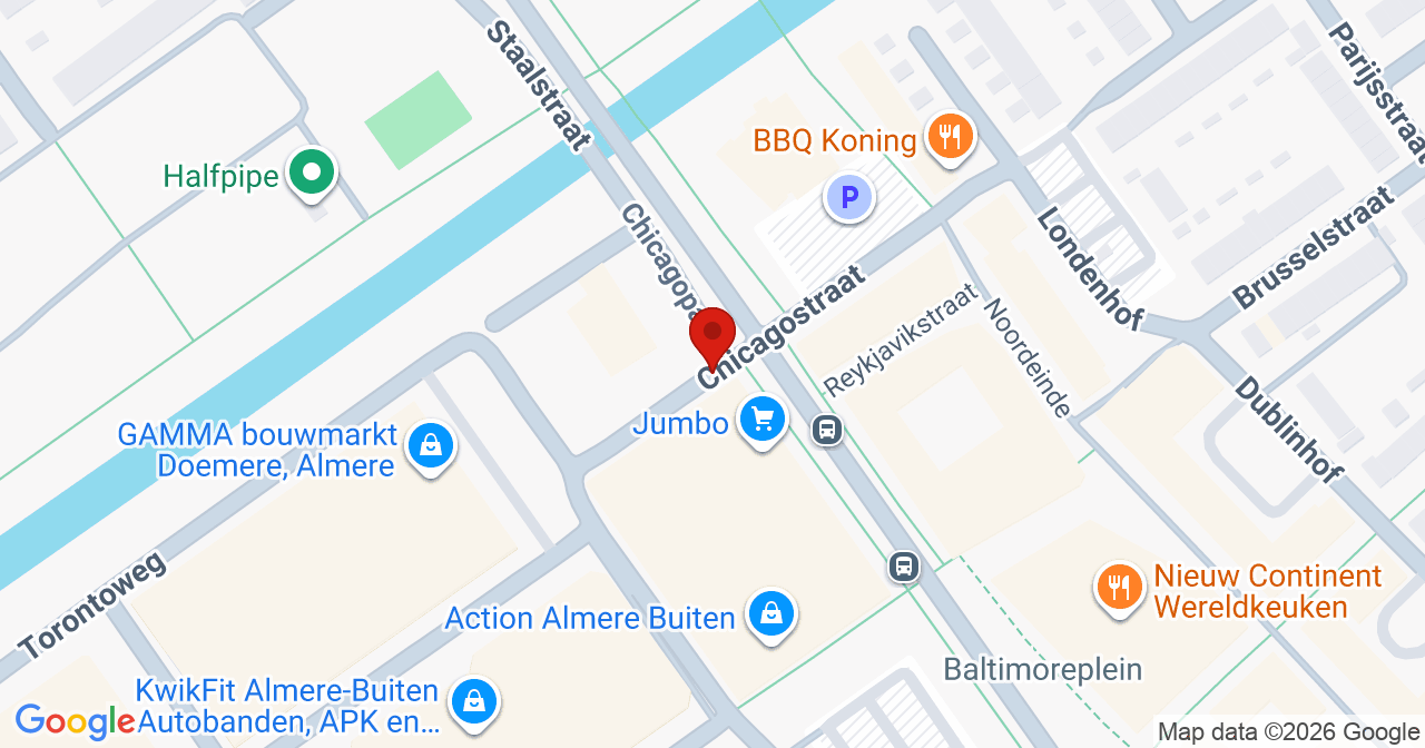 Kaart van het incident in Almere met de aanrijroutes van de gealarmeerde eenheden