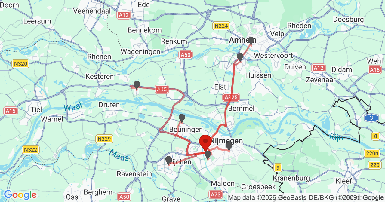 Kaart van het incident in Nijmegen met de aanrijroutes van de gealarmeerde eenheden