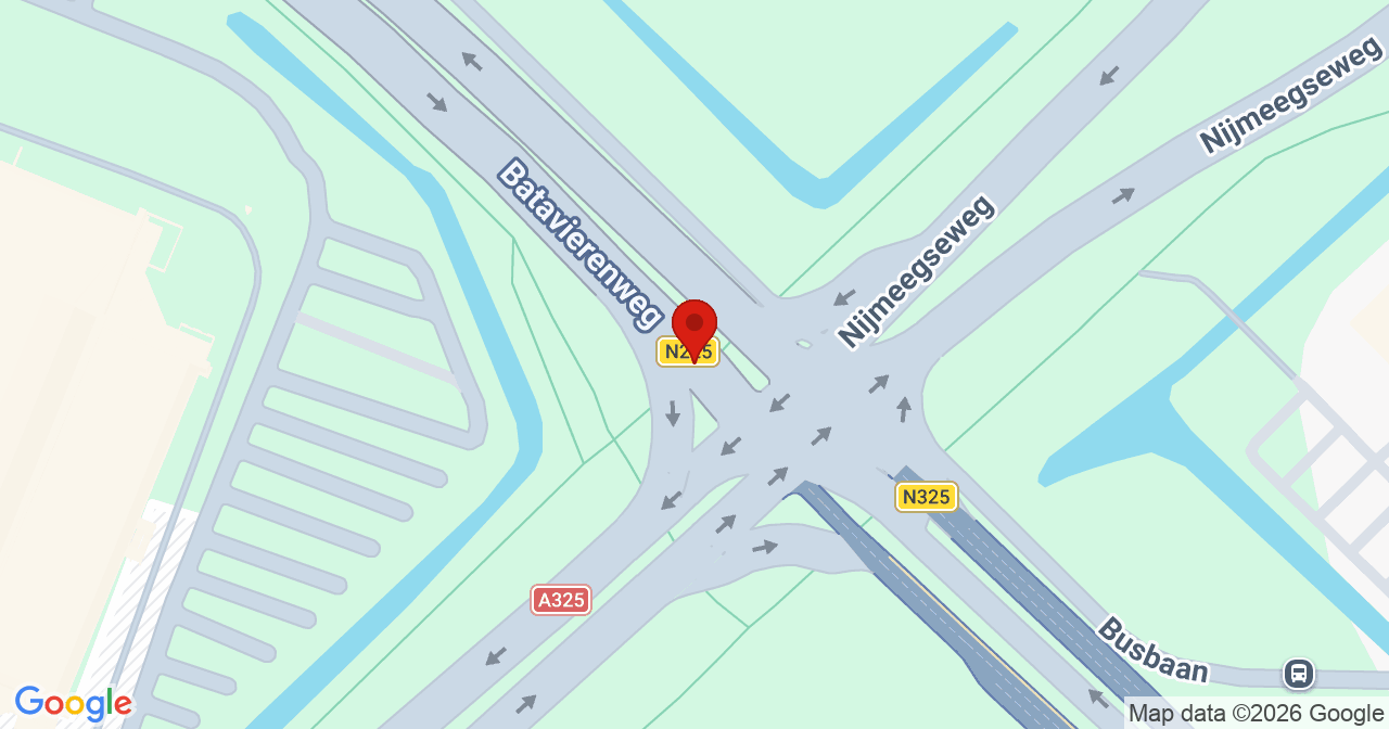 Kaart van het incident in Arnhem met de aanrijroutes van de gealarmeerde eenheden
