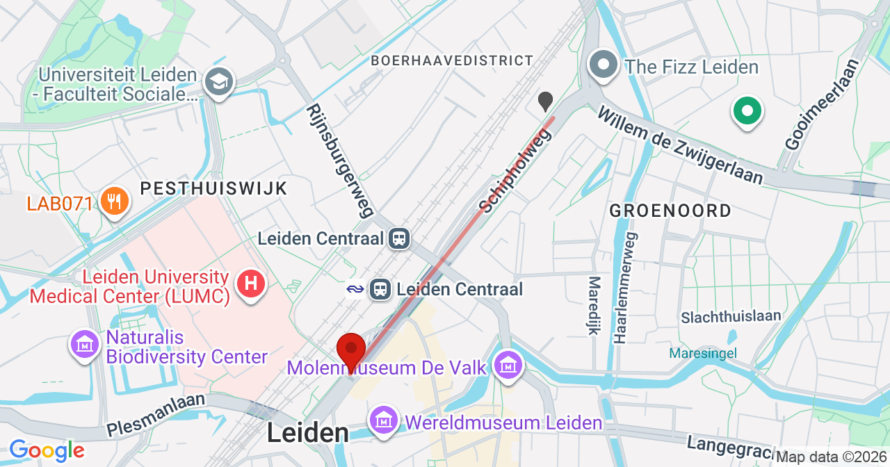 Kaart van het incident in Leiden met de aanrijroutes van de gealarmeerde eenheden