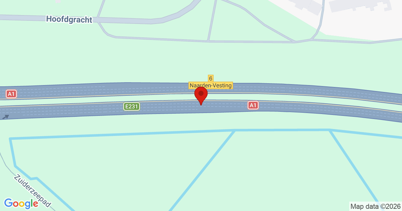 Kaart van het incident in Naarden met de aanrijroutes van de gealarmeerde eenheden