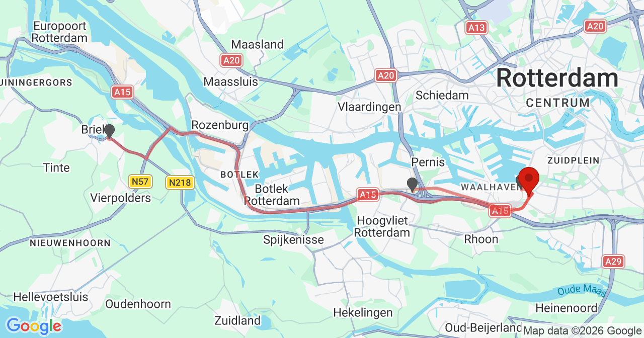 Kaart van het incident in Rotterdam met de aanrijroutes van de gealarmeerde eenheden